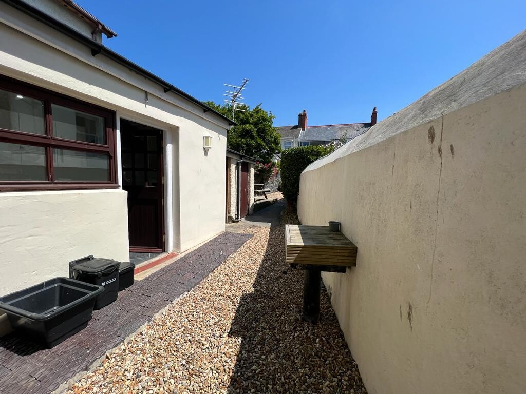 4 bedroom house for rent High Street, Aberystwyth, SY23 1JG UniHomes