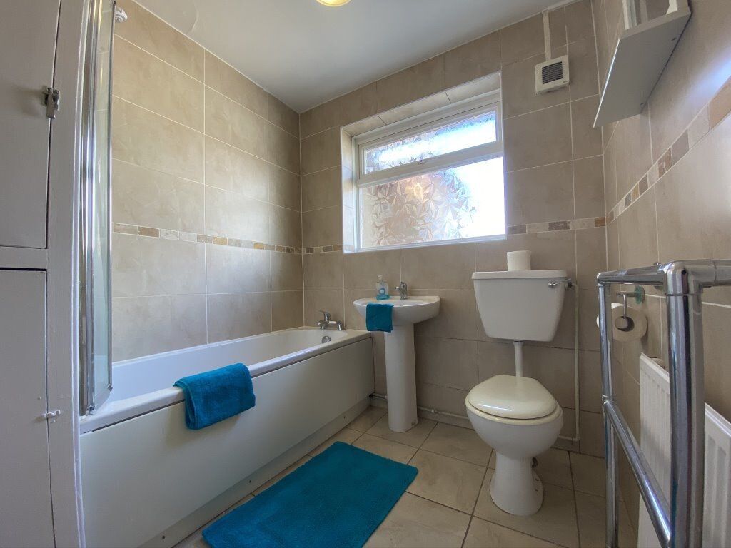 6 bedroom house for rent Holywell Drive, Loughborough, LE11 3JZ UniHomes