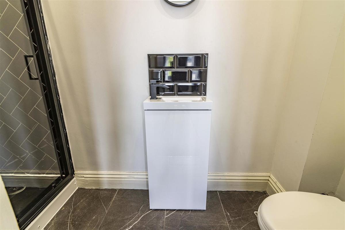 6 bedroom house for rent Nottingham Road, Nottingham, NG7 7AE UniHomes