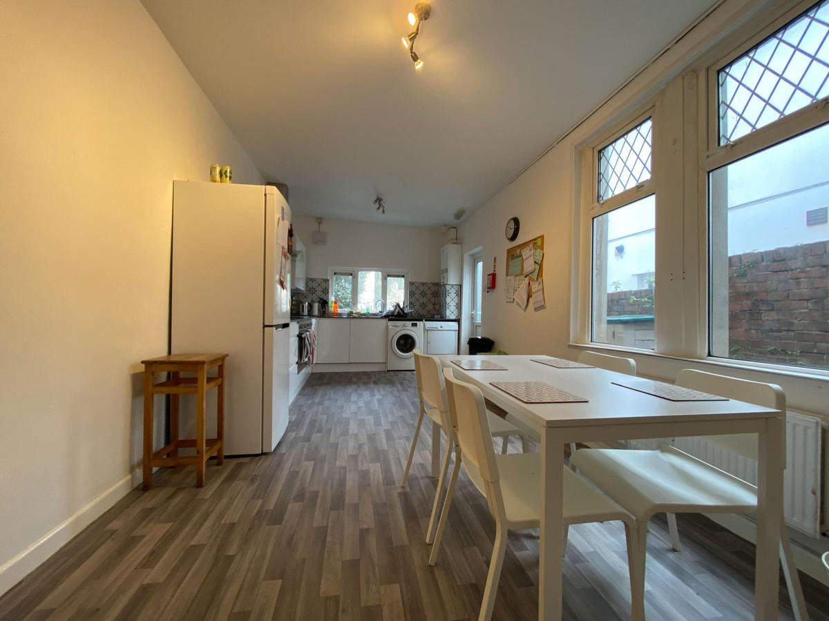 4 bedroom house for rent Mackintosh Place, Cardiff, CF24 4RR UniHomes