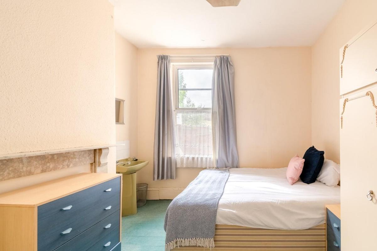 6 bedroom house for rent Windsor Villas, Bath, BA1 3DJ UniHomes