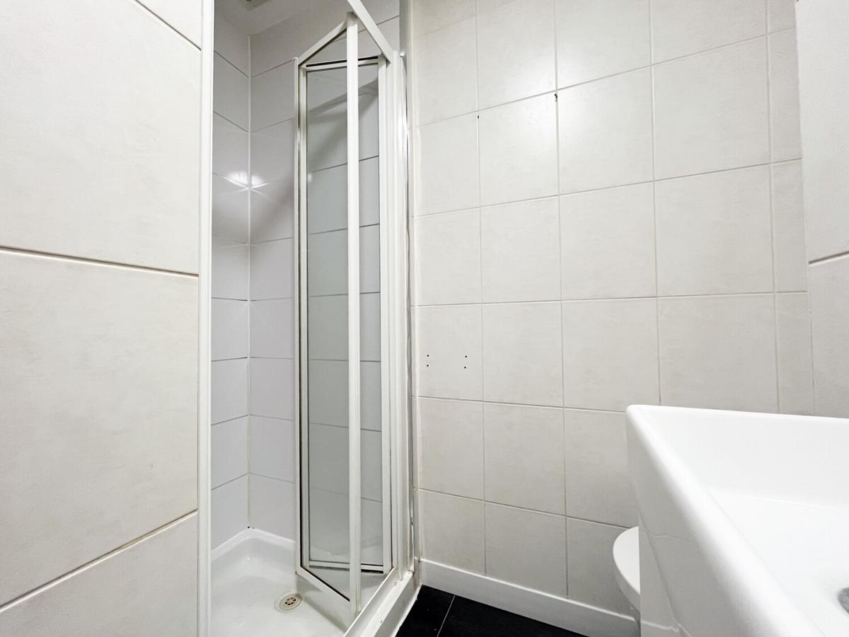 2 bedroom apartment for rent PenYWain Road, Roath, Cardiff, South