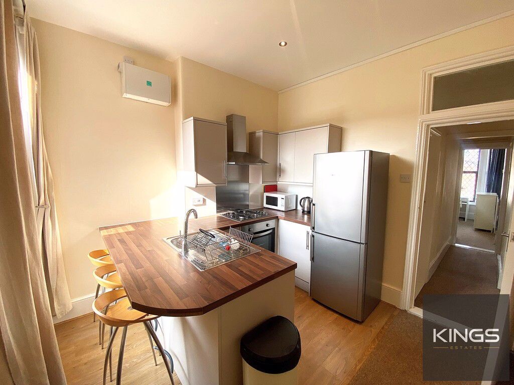 3 bedroom apartment for rent Worthing Road, Portsmouth, PO5 2RN UniHomes
