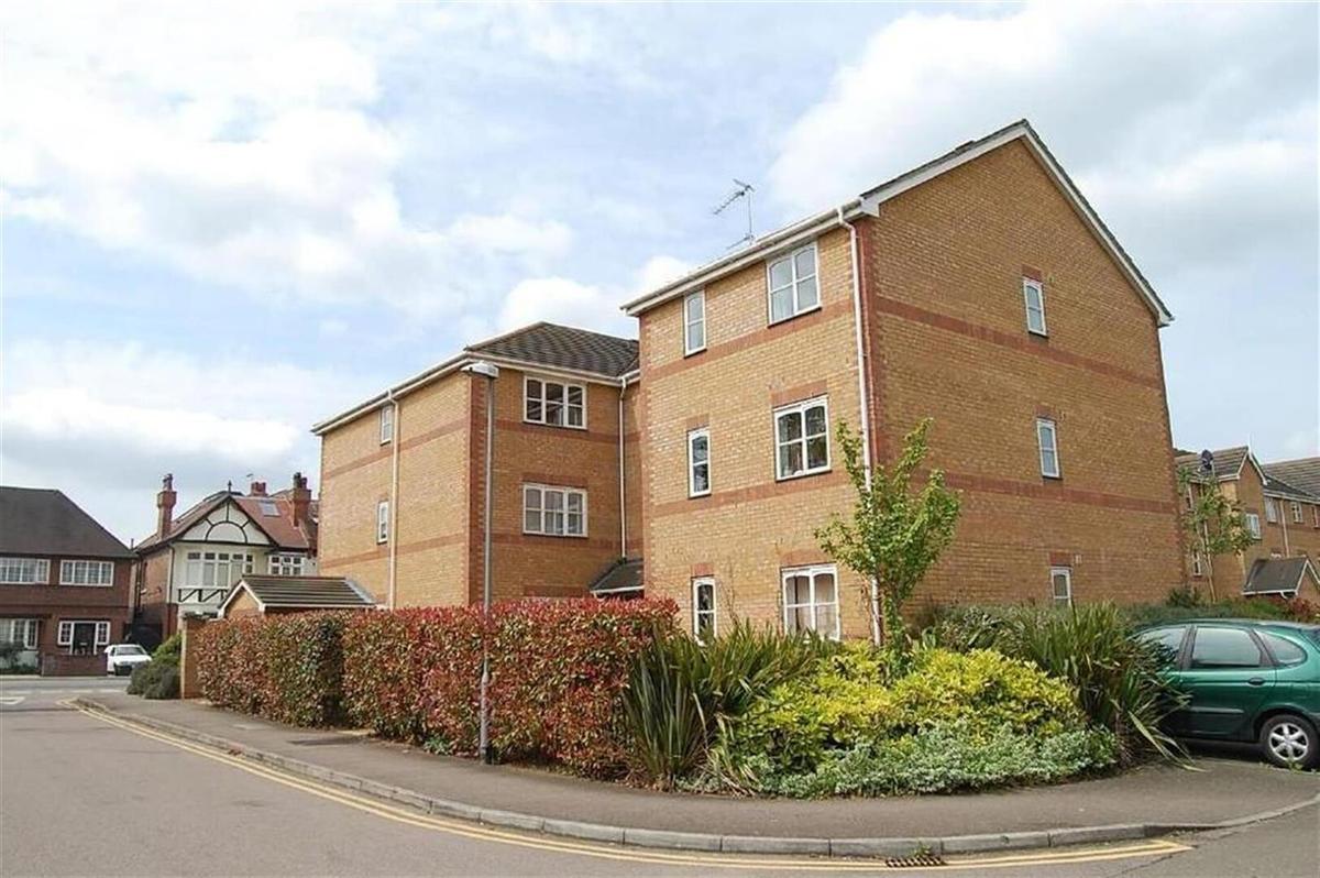 2 bedroom apartment for rent Upton Close, London, NW2 1UP UniHomes