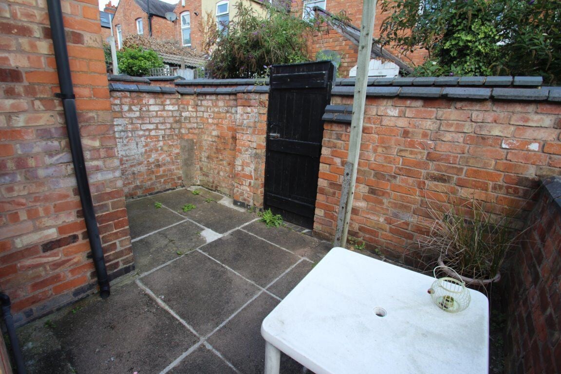 4 bedroom house for rent Barclay Street, Leicester, LE3 0JE UniHomes
