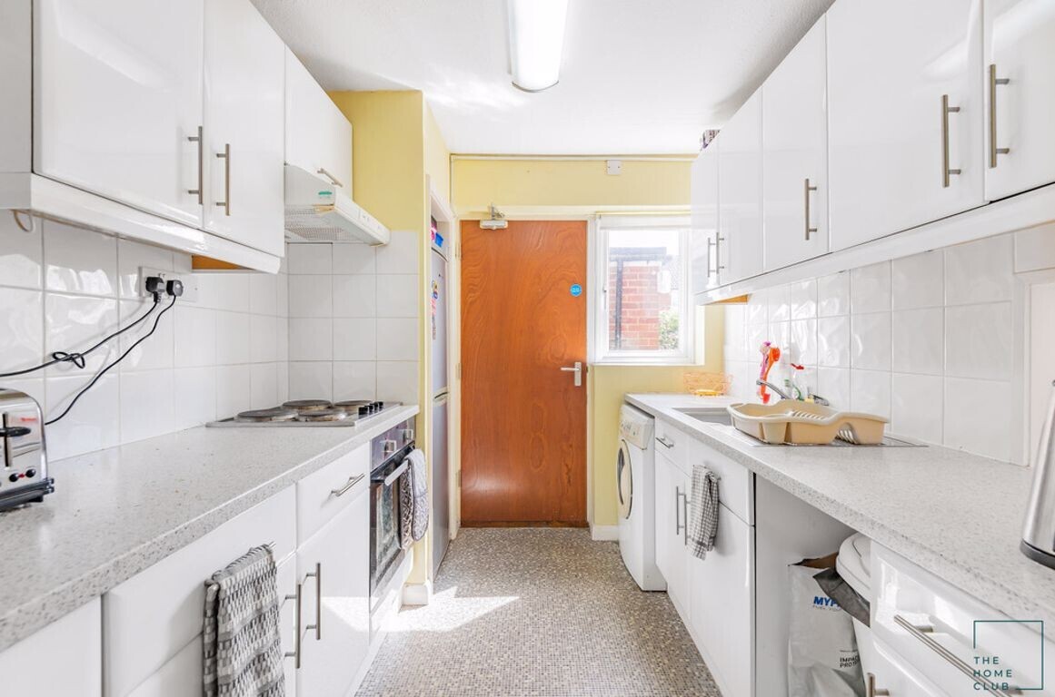 5 bedroom house for rent St. Johns Road, Surrey, GU2 7UH UniHomes