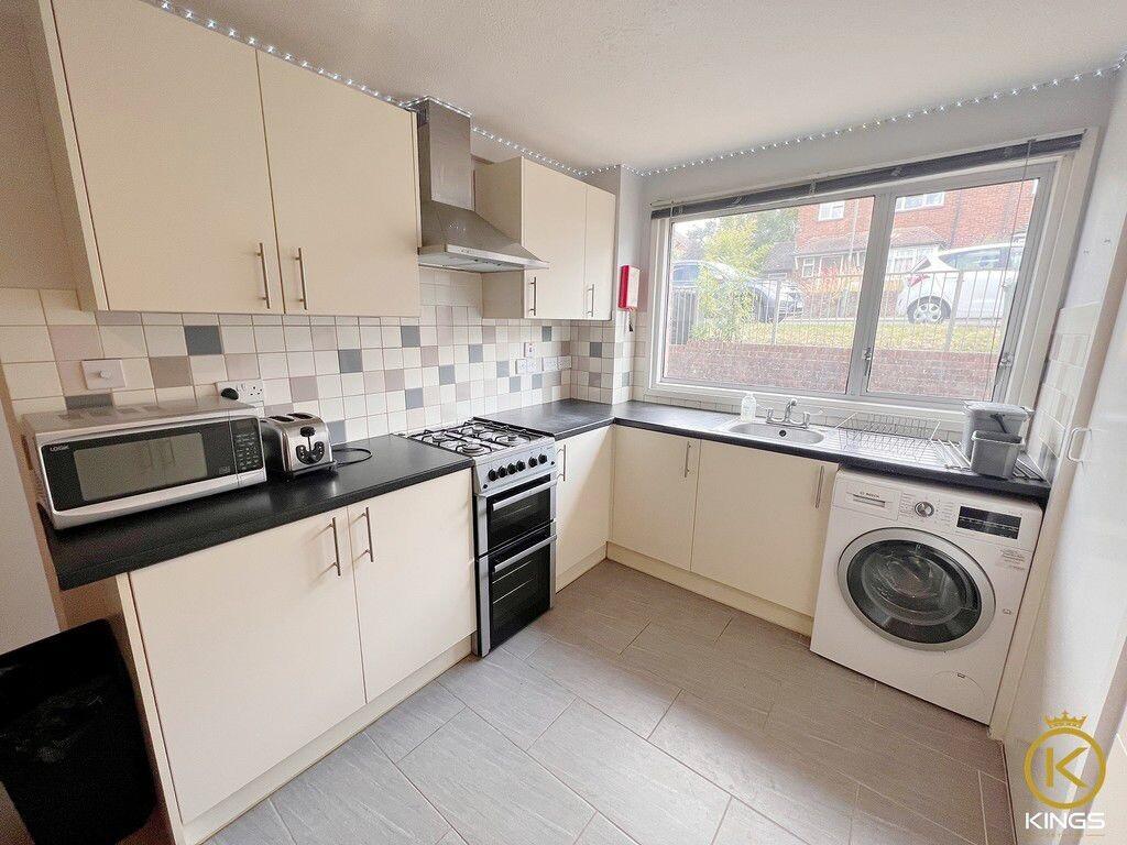 5 bedroom house for rent Park Barn Drive, Surrey, GU2 8ER UniHomes