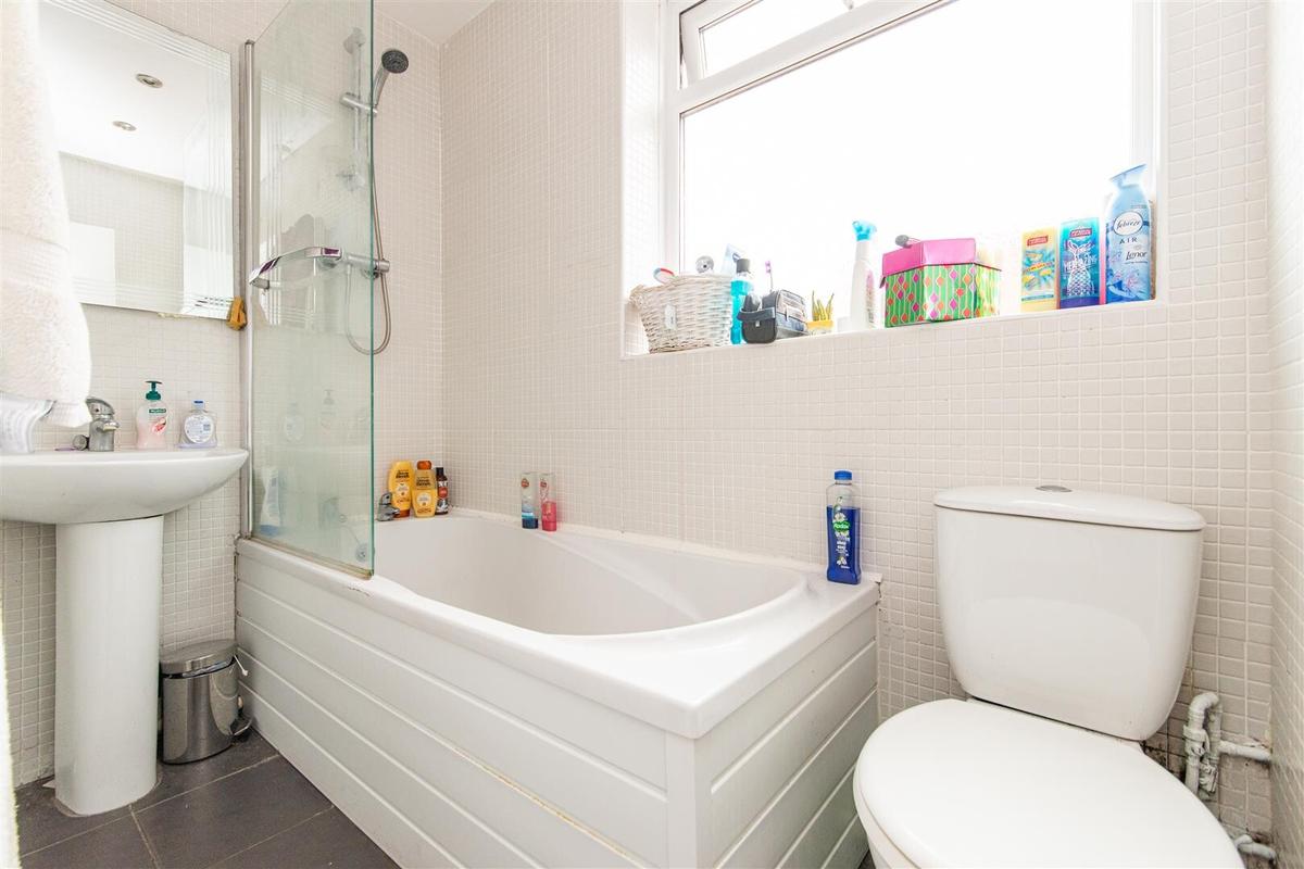 3 bedroom apartment for rent South View West, Newcastle, NE6 5PP UniHomes