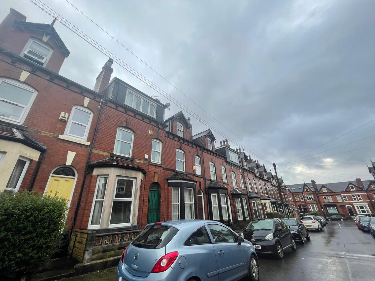5 bedroom house for rent Hessle View, Leeds, LS6 1ER UniHomes