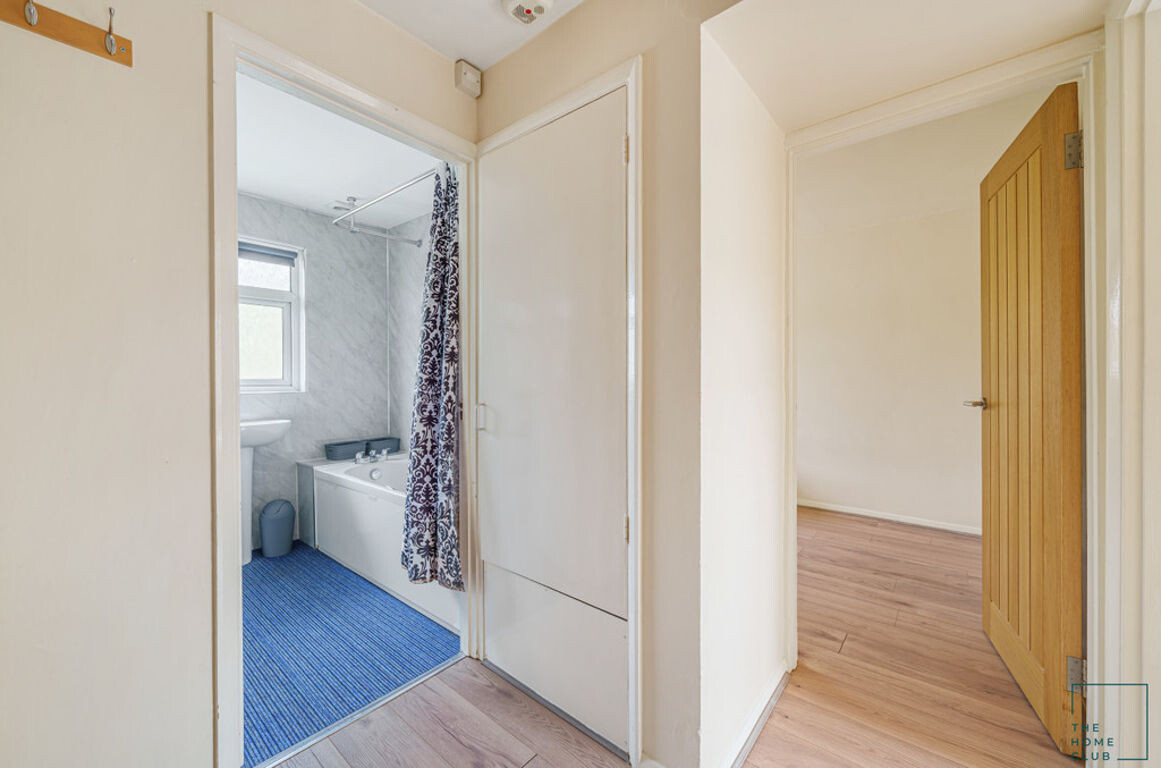 4 bedroom house for rent Baillie Road, Surrey, GU1 3LN UniHomes