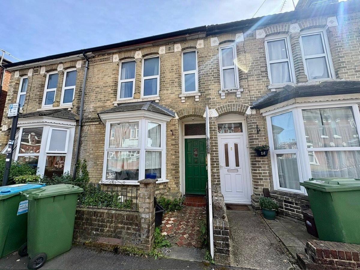 3 bedroom house on Cromwell Road, The Polygon, Southampton