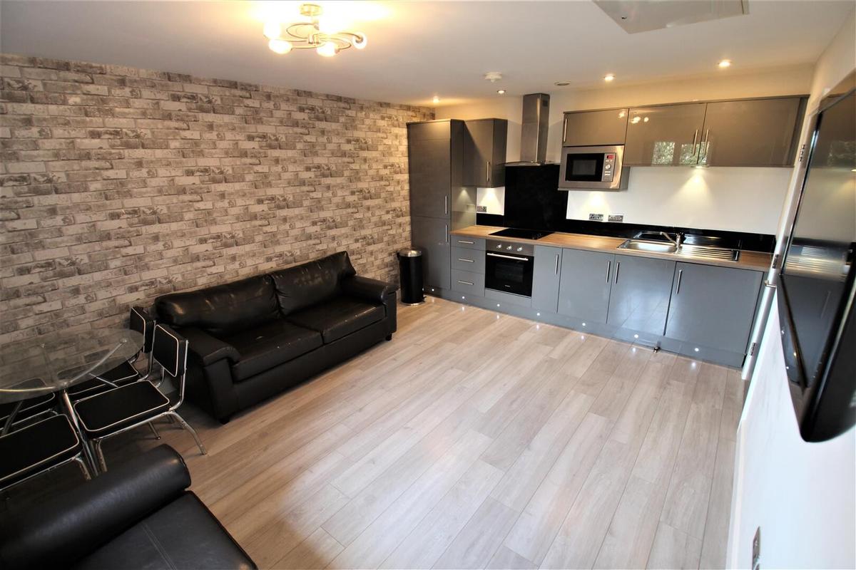 1 bedroom house on Hartisca Residence, Hartwell Road, Hyde Park, Leeds