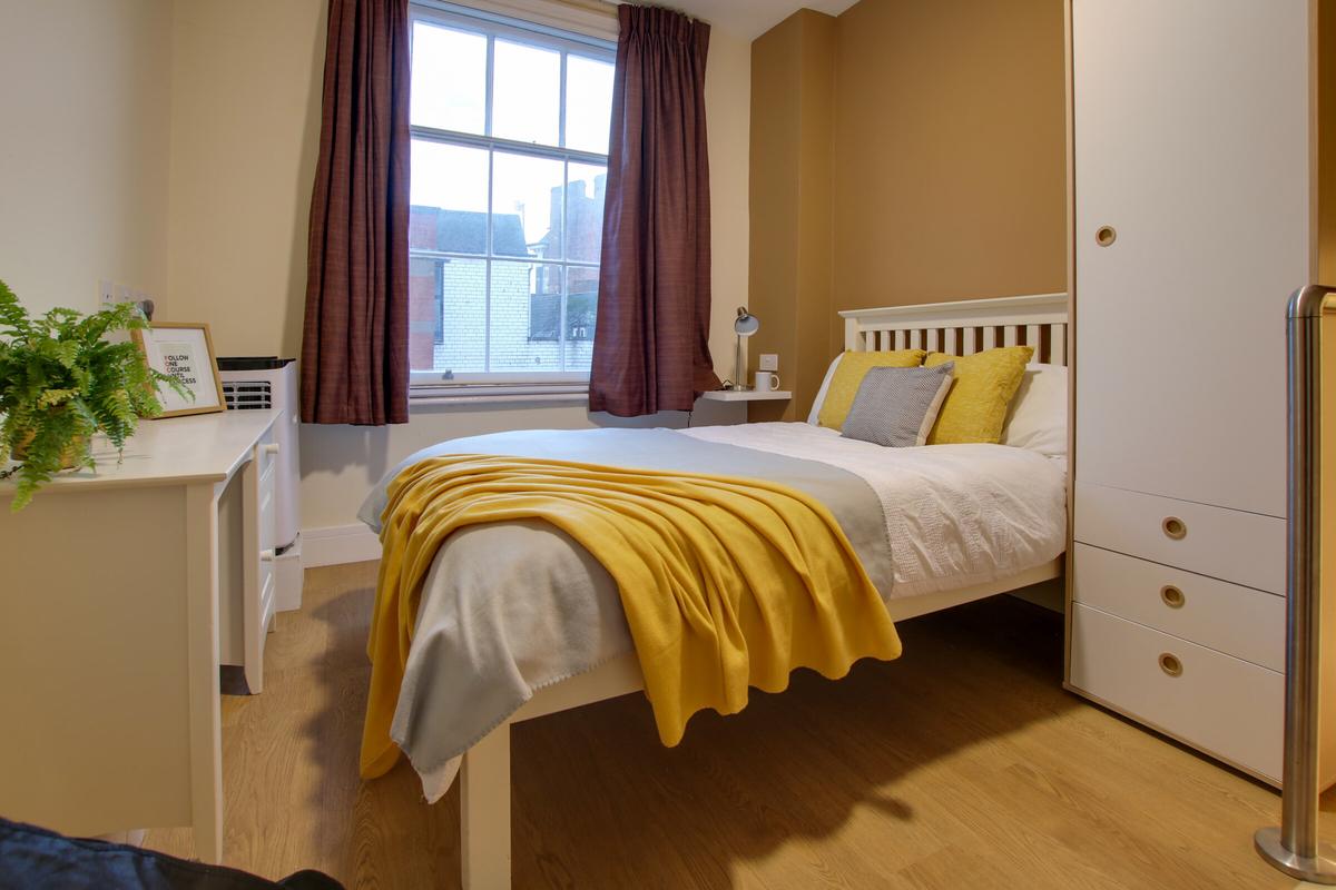 1 bedroom apartment on Cank Street, City Centre, Leicester