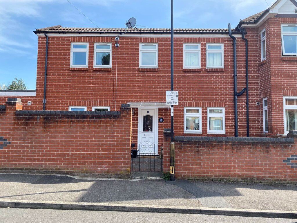 4 bedroom house for rent Holyrood Avenue, Southampton, SO17 1SH UniHomes