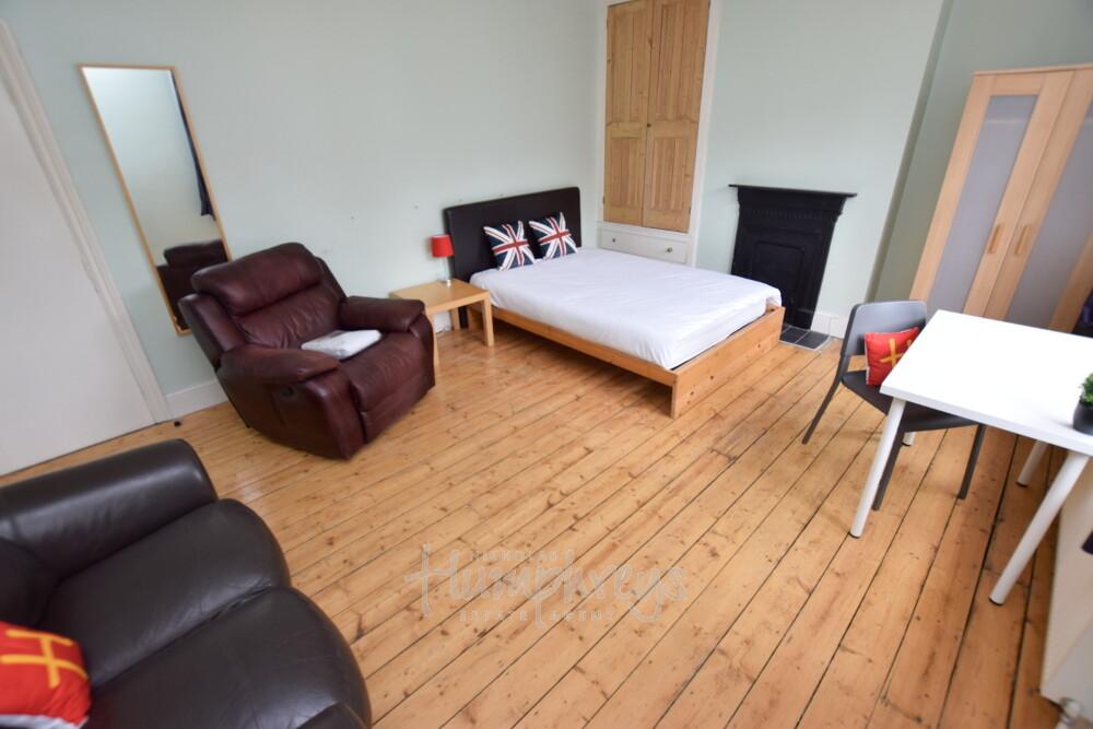 5 bedroom house for rent Colwyn Road, 24/25, Northampton, NN1 3PU