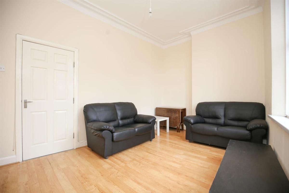4 bedroom apartment for rent Heaton Road, Newcastle, NE6 5HP UniHomes