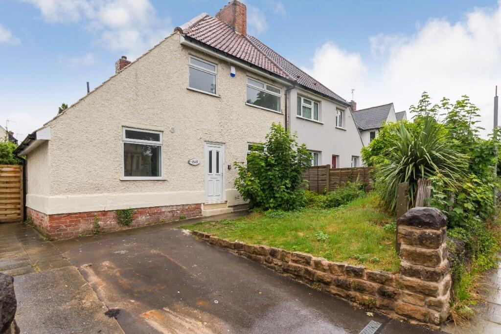 4 bedroom house for rent Wollaton Road Beeston, Nottingham, NG9 2PL UniHomes