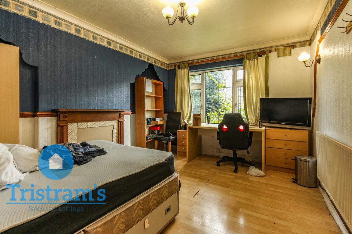 3 bedroom house for rent Manton Crescent, Nottingham, NG9 2GF UniHomes