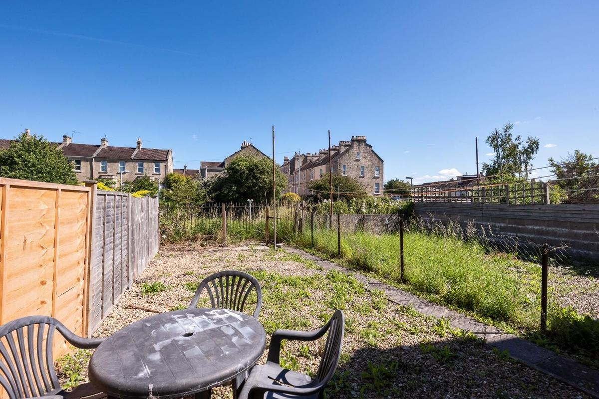 5 bedroom house for rent Triangle North, Bath, BA2 3JB UniHomes