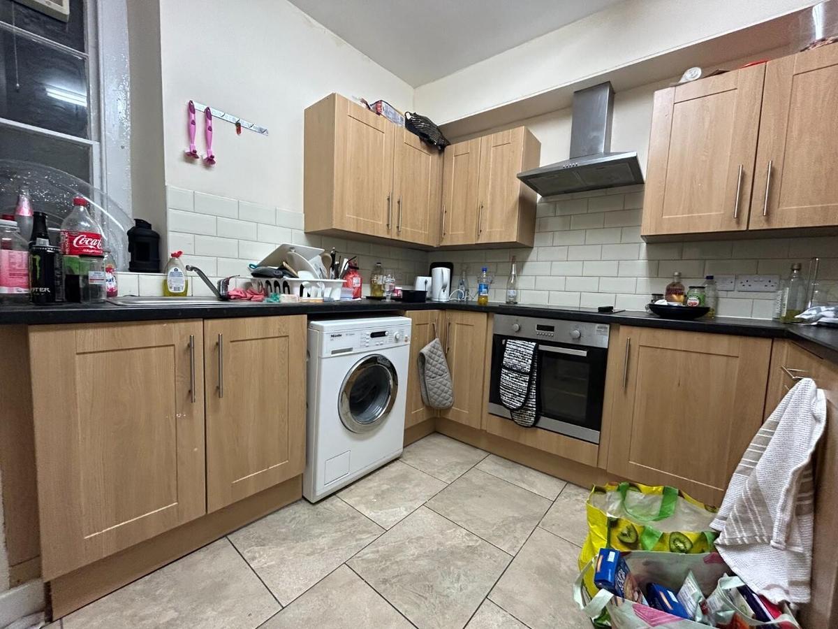 3 bedroom apartment for rent Laura Place, Aberystwyth, SY23 2AU UniHomes