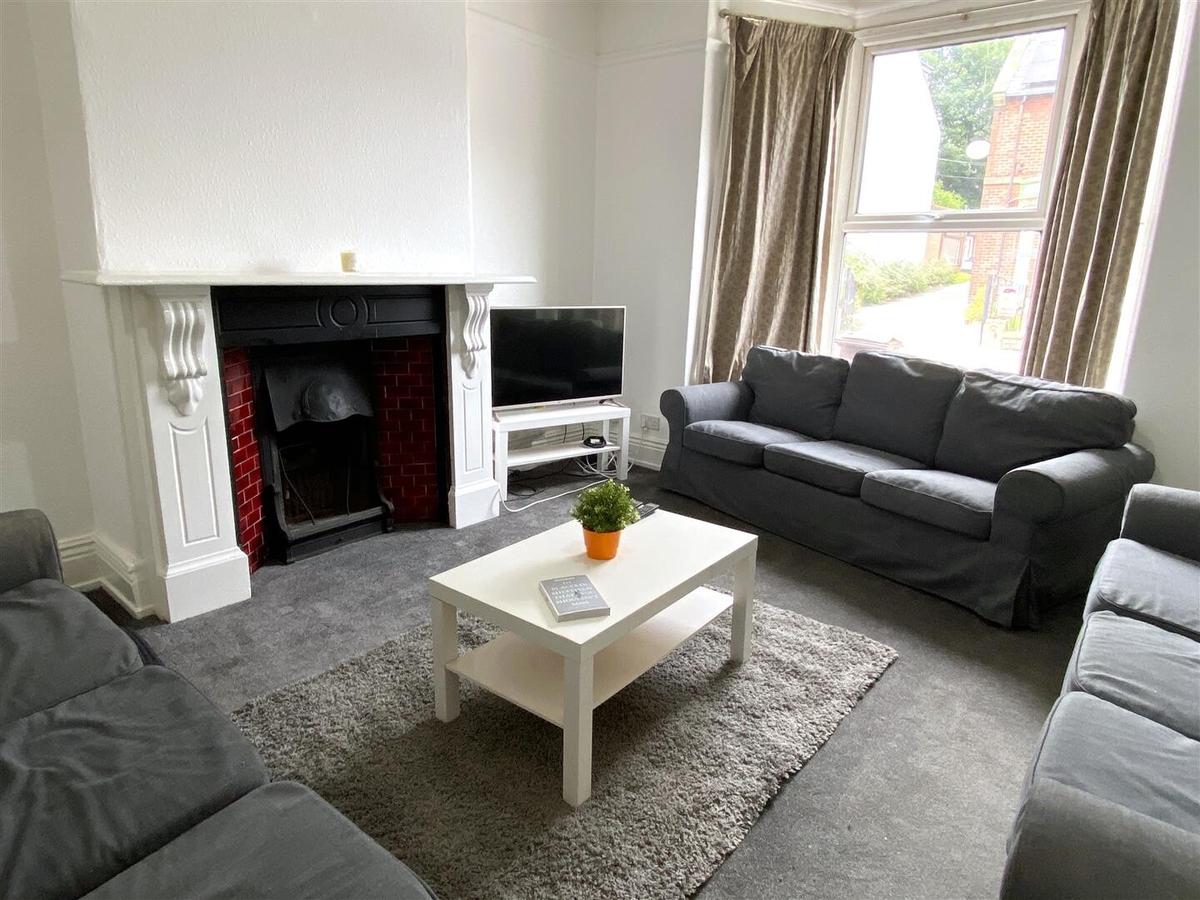 8 bedroom house for rent Crookesmoor Road, Sheffield, S10 1BD UniHomes