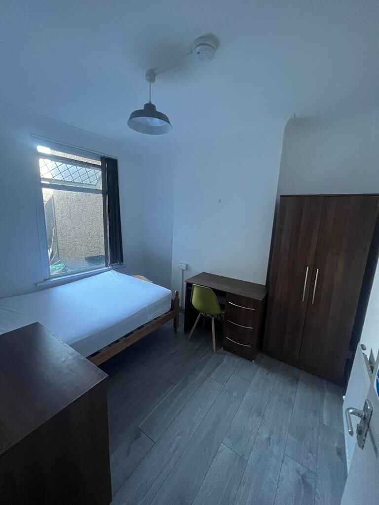 4 bedroom house for rent Cambridge Street Uplands Swansea, SA2 0NB UniHomes