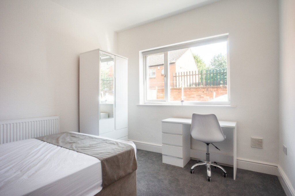 6 bedroom house for rent Gregory Boulevard Forest Fields, Nottingham