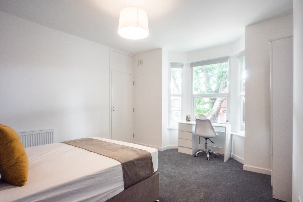 6 bedroom house for rent Gregory Boulevard Forest Fields, Nottingham