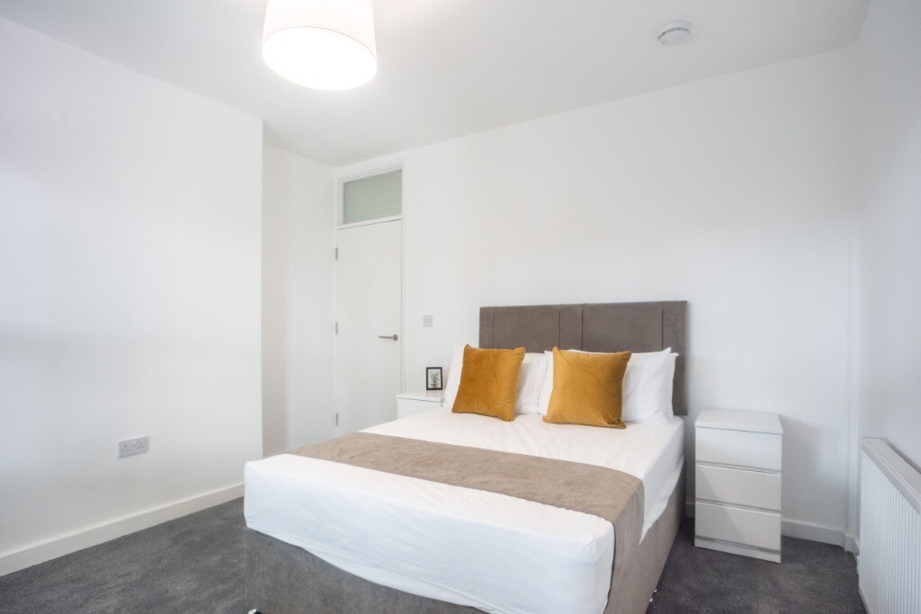 6 bedroom house for rent Gregory Boulevard Forest Fields, Nottingham