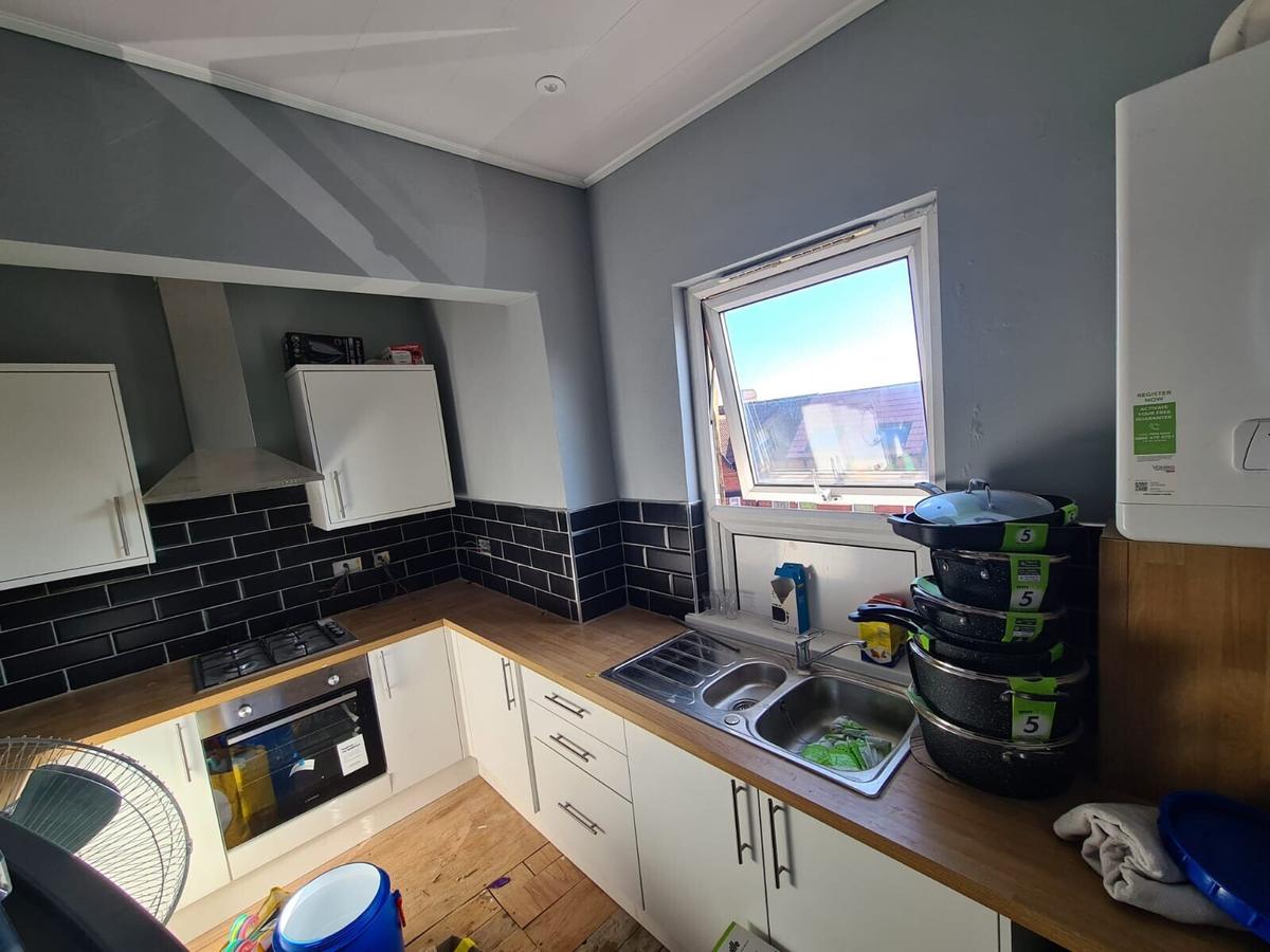 4 bedroom house for rent Hill Top Street Leeds, LS6 1NW UniHomes