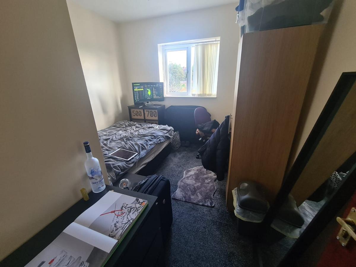 4 bedroom house for rent Hill Top Street, Leeds, LS6 1NW UniHomes