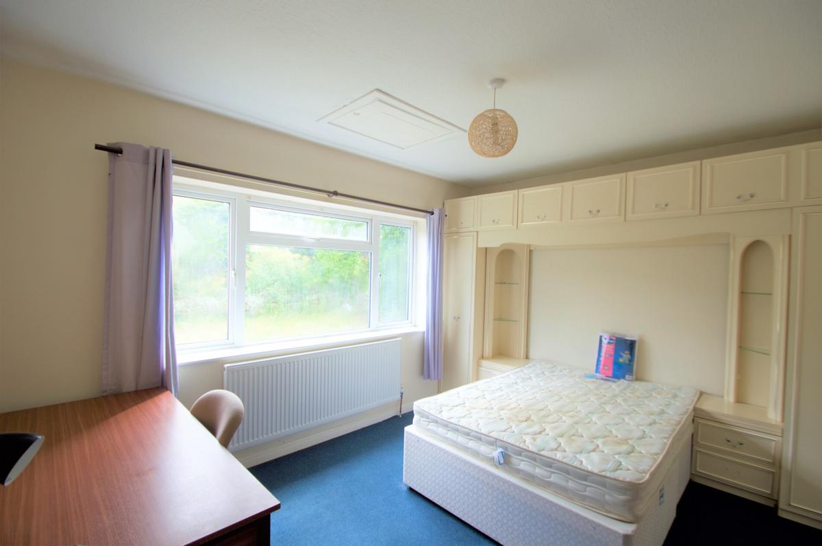 4 bedroom house for rent Ambleside Road, Bath, BA2 2LR UniHomes