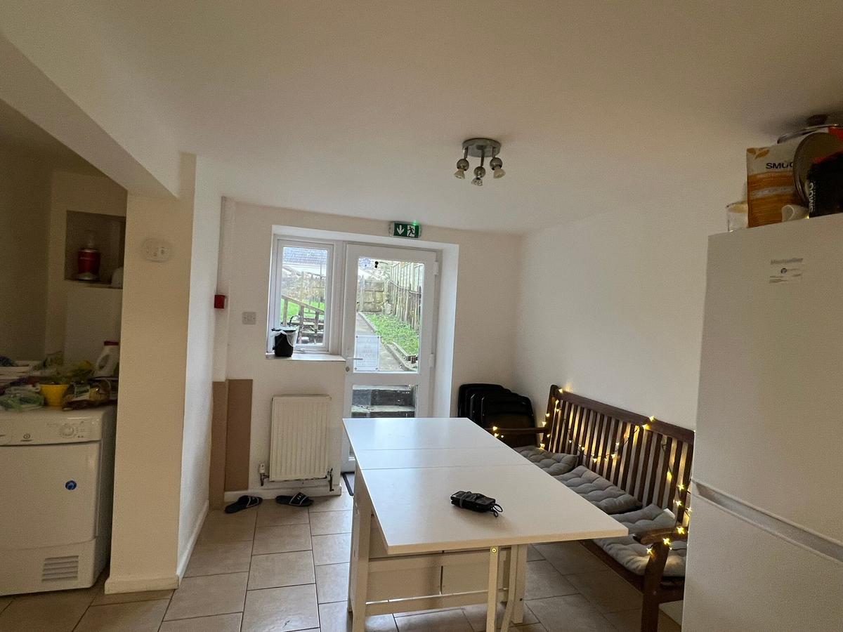 6 bedroom house on Stuart Place, Oldfield Park, Bath