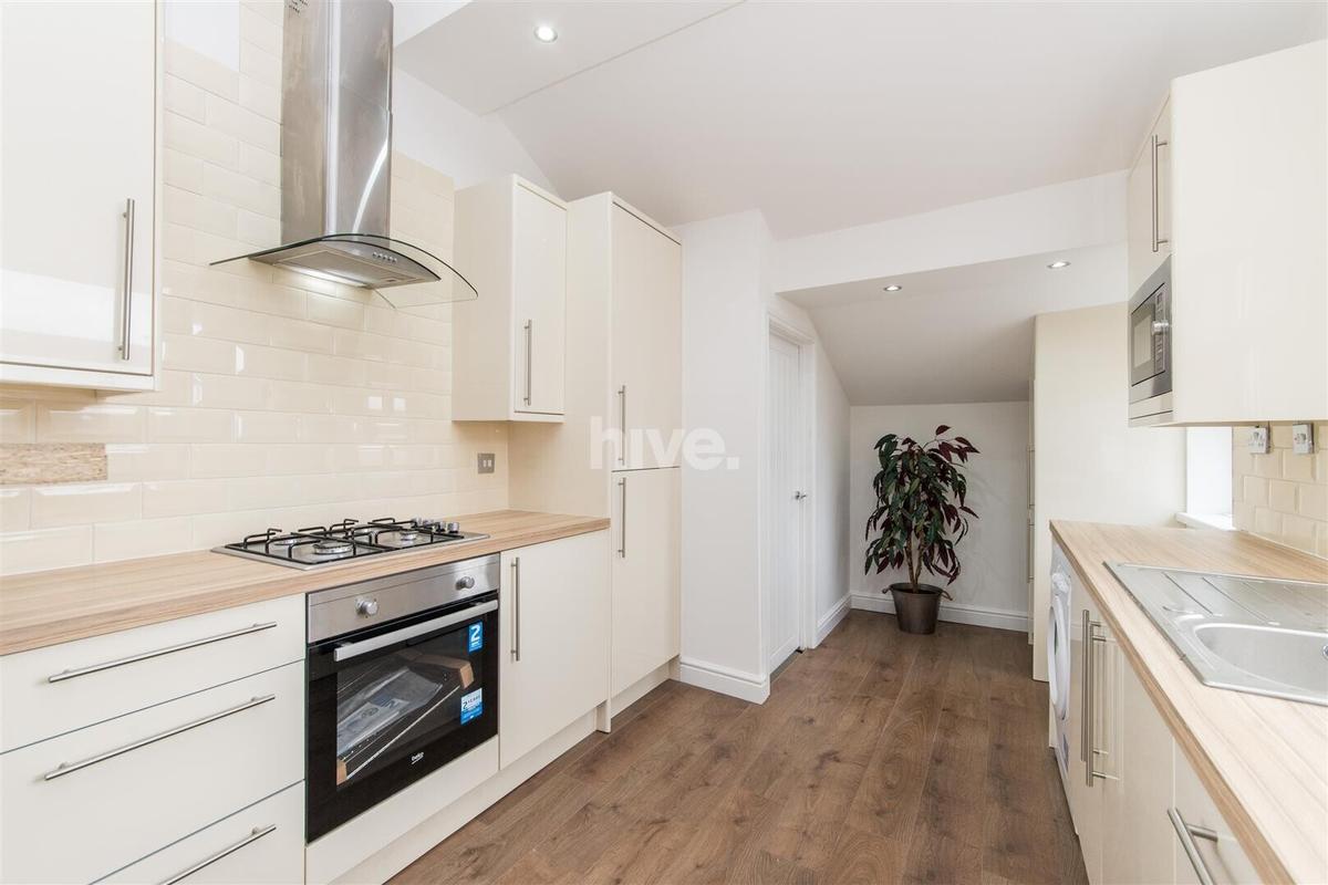 3 bedroom apartment for rent Stratford Road, Newcastle, NE6 5PD UniHomes