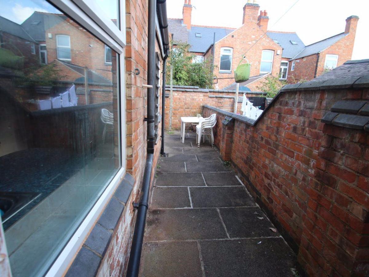 4 bedroom house for rent Barclay Street, Leicester, LE3 0JE UniHomes
