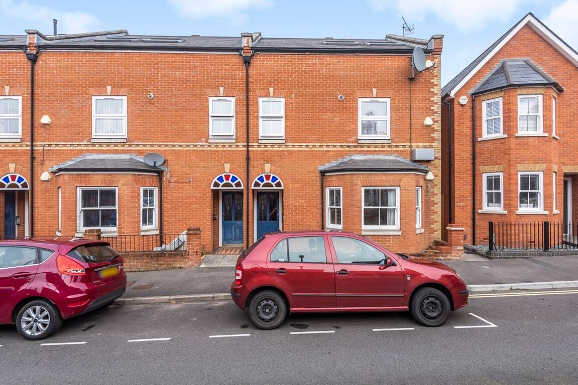 2 bedroom apartment for rent Queens Road, Surrey, GU1 4JL UniHomes