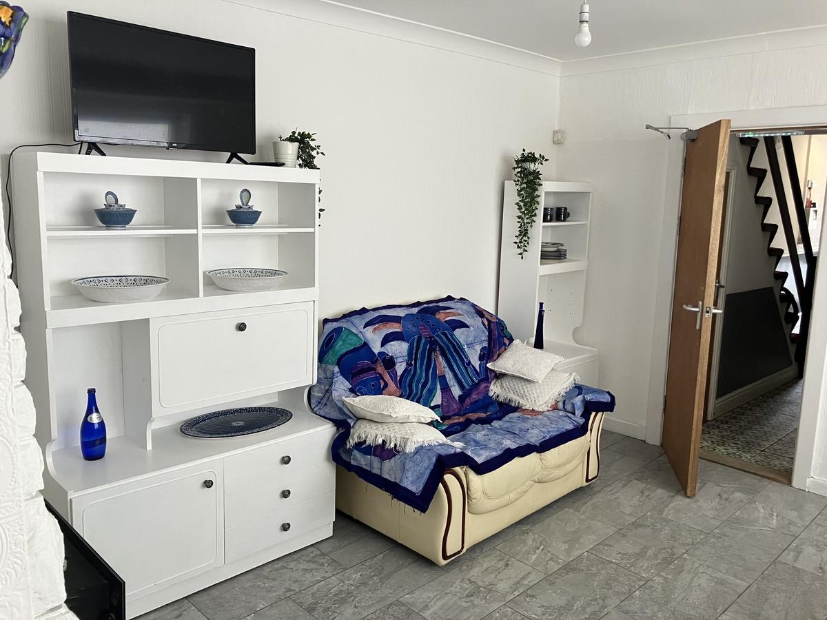 6 bedroom house for rent Port Tennantroad, Swansea, SA1 8JQ UniHomes