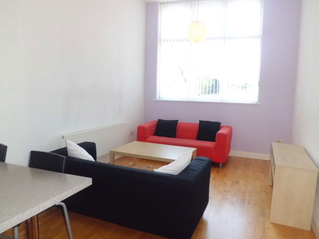 2 bedroom house on Bristol Road, Selly Oak, Birmingham