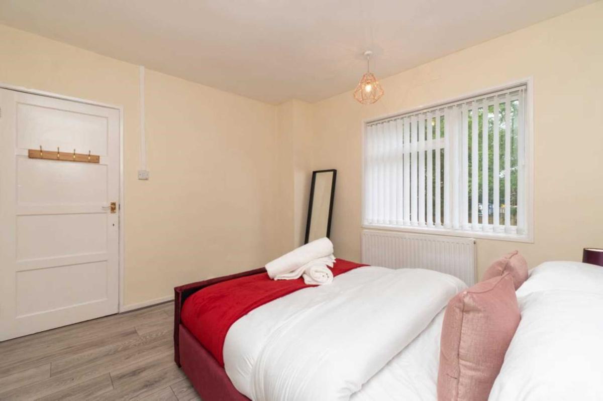 4 bedroom house for rent Orpen Gardens Lockleaze, Bristol, BS7 9UA