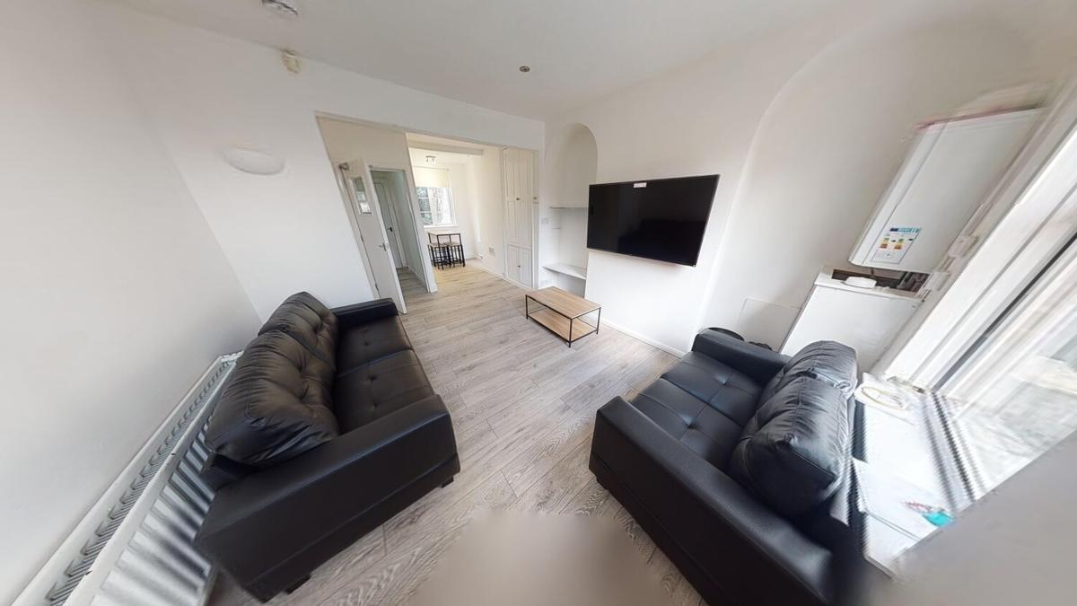 4 bedroom house on Cromwell Street, Arboretum, Nottingham