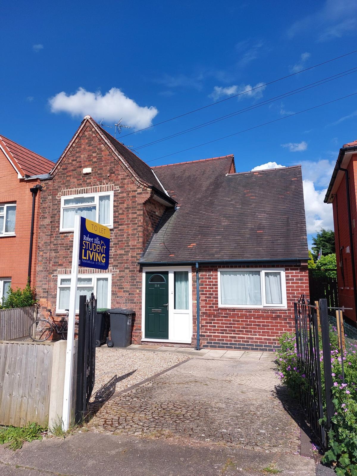 5 bedroom house for rent Central Avenue Nottingham, NG9 2QS UniHomes