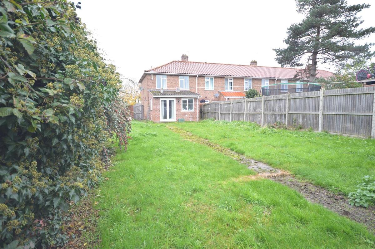 3 bedroom house for rent Gilbard Road, Norwich, NR5 8TL UniHomes