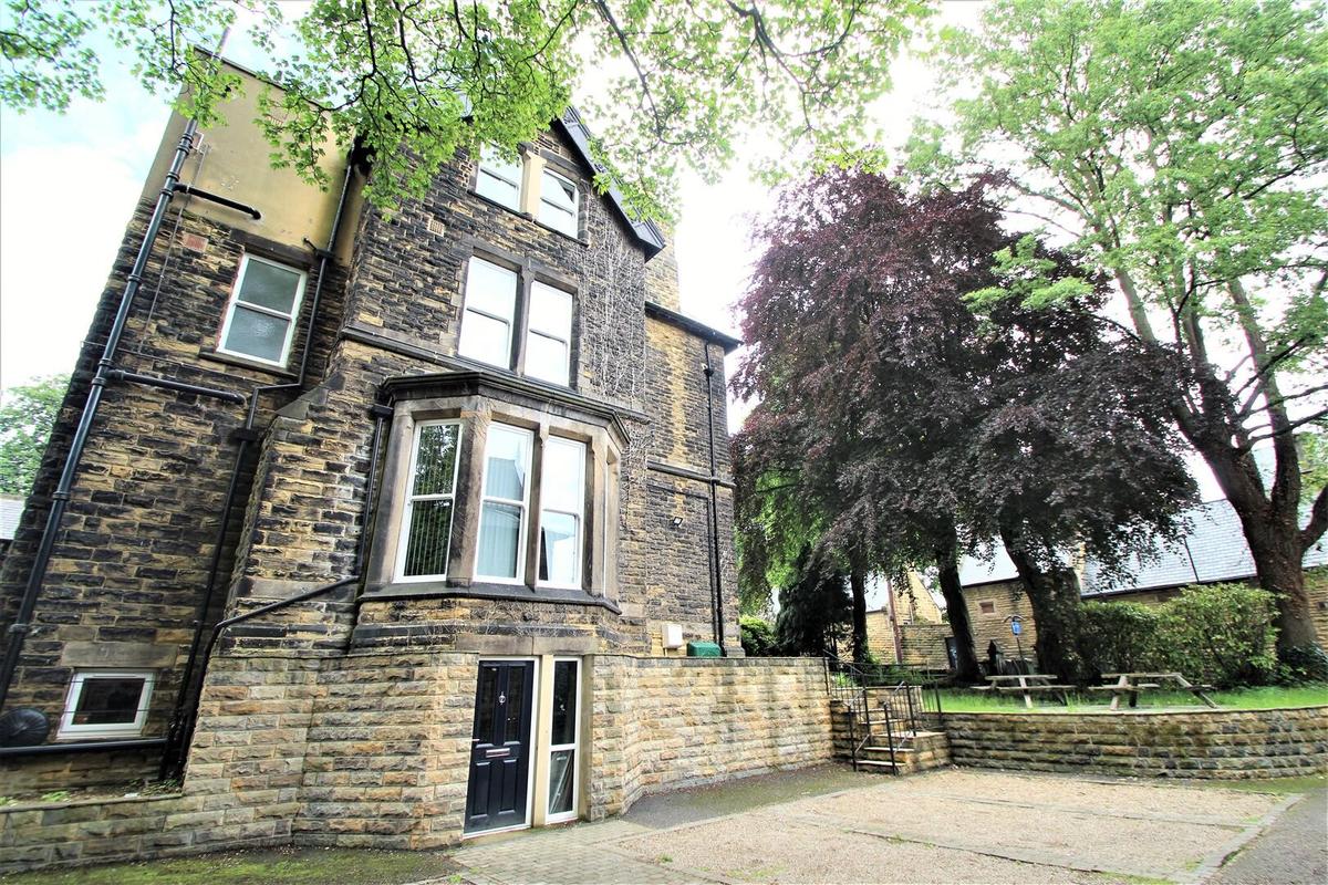 12 bedroom house on Spring Road, Hyde Park, Leeds