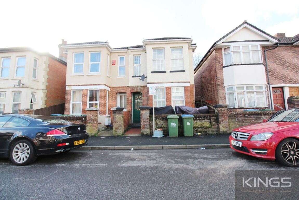 6 bedroom house for rent Burlington Road, Southampton, SO15 2FQ UniHomes