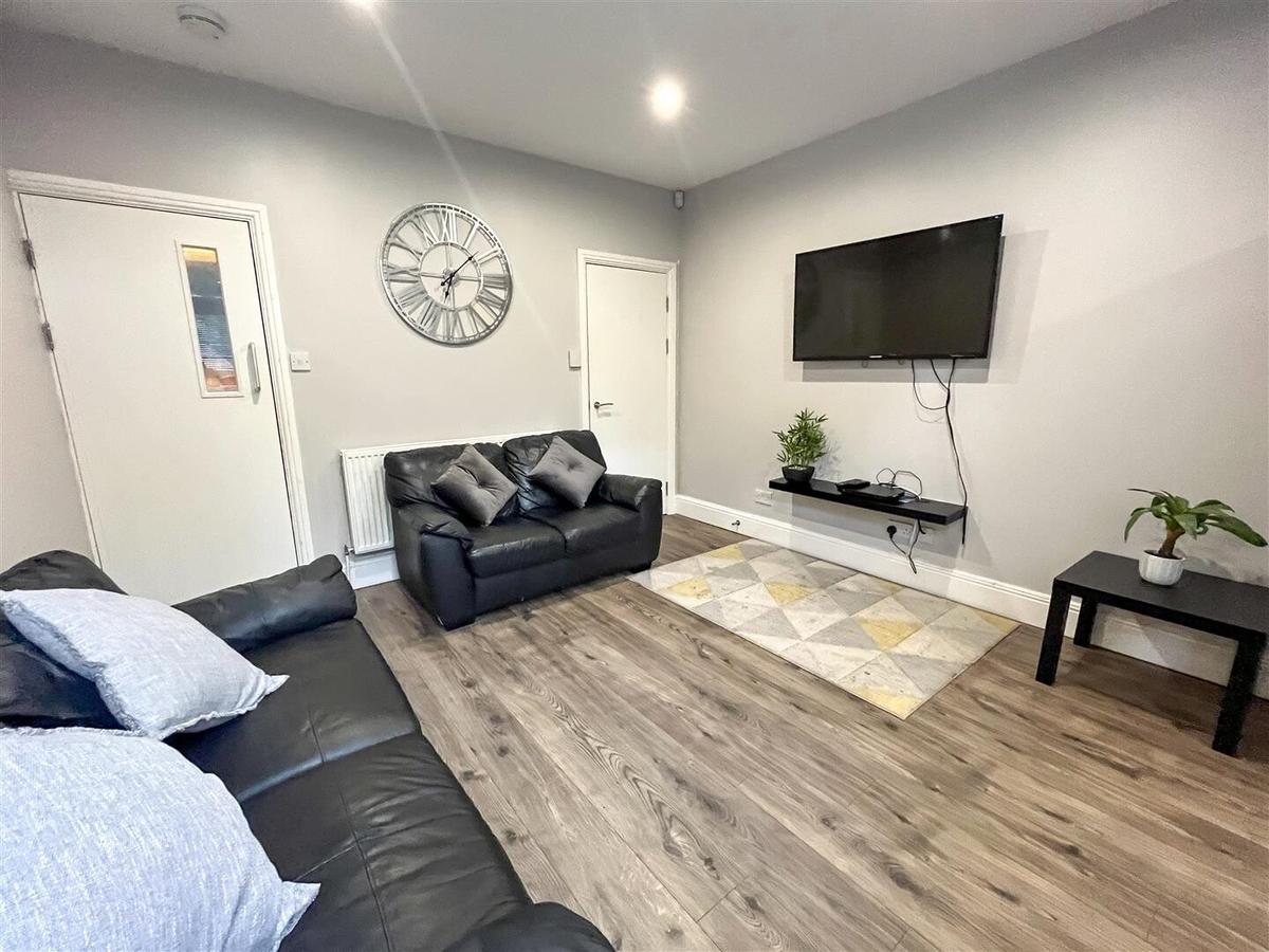 5 bedroom house for rent Langdon Street, Sheffield, S11 8BJ UniHomes