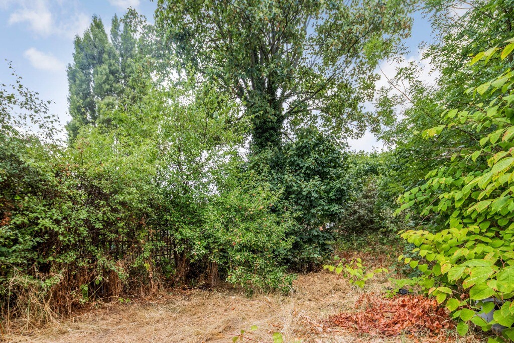 2 bedroom house for rent Station Road Beeston, Nottingham, NG9 2AZ