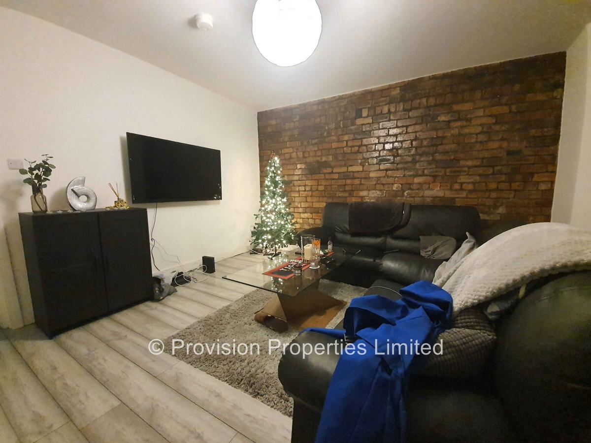 5 bedroom house on Brudenell View Leeds, Hyde Park, Leeds