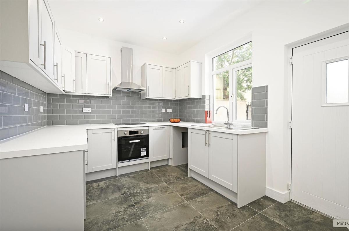 6 bedroom house on William Street, Broomhall, Sheffield