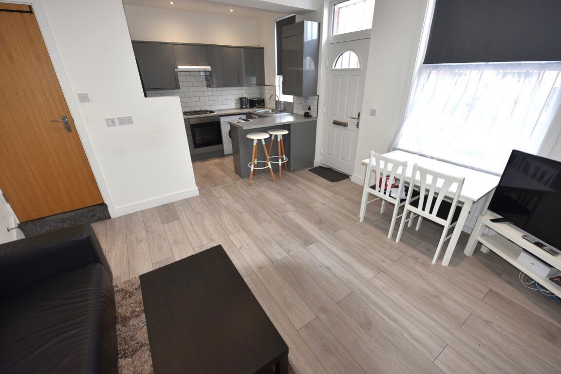 3 bedroom house on Glossop Street, Woodhouse, Leeds