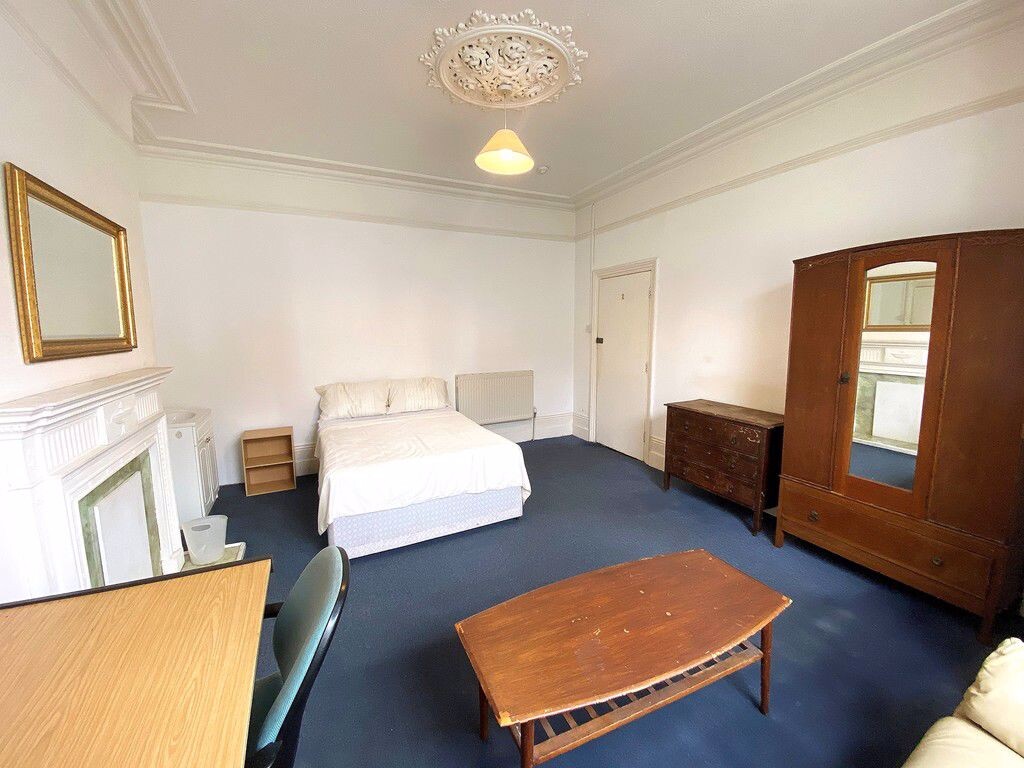 7 bedroom house for rent Whitwell Road, Portsmouth, PO4 0QR UniHomes